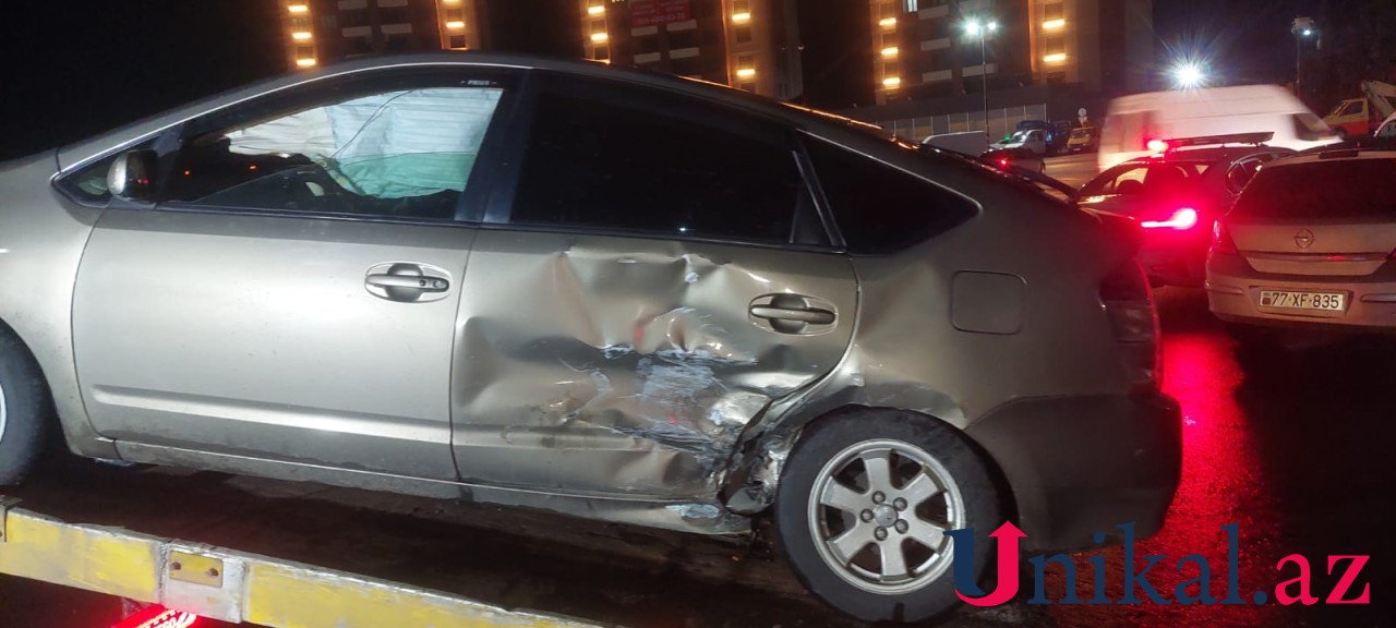 Gəncədə avtomobillər toqquşdu - Yaralılar var (FOTOLAR)